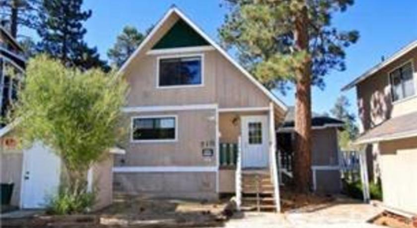 RedAwning Lakeview Town Home #1275