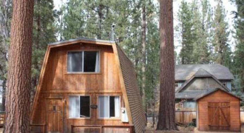 RedAwning Cedar Haus #1174