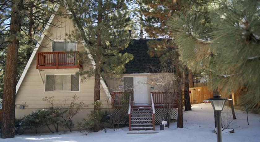 RedAwning Fish & Ski Inn #1474