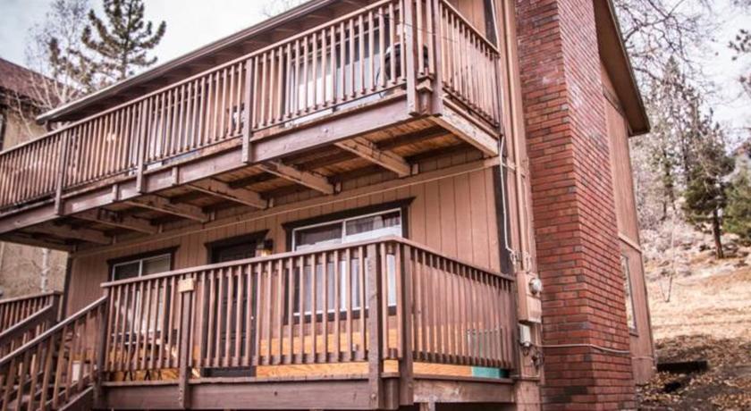 RedAwning Deer's Den #522