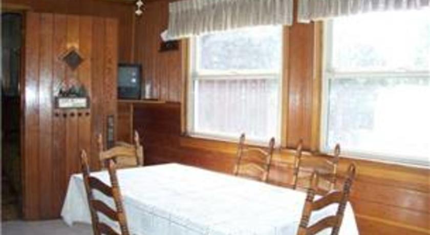 Апартаменты RedAwning Bear Necessities