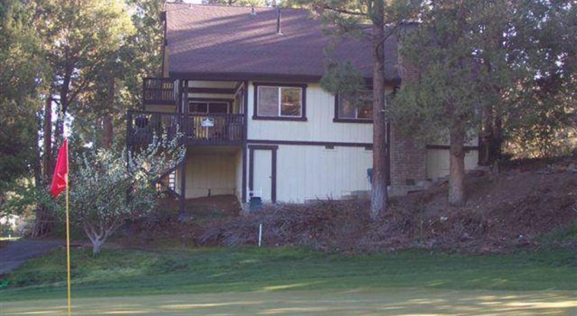Апартаменты RedAwning Adirondack Golf n Ski Chalet