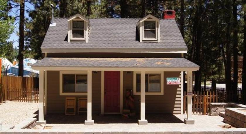 RedAwning Moonridge R&R