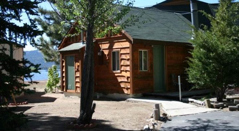 RedAwning Cove 1