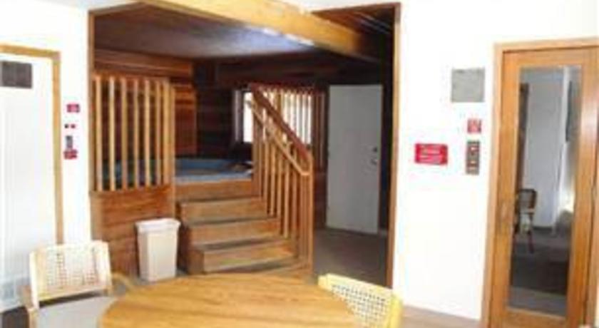 Апартаменты RedAwning Woodbridge Inn #302