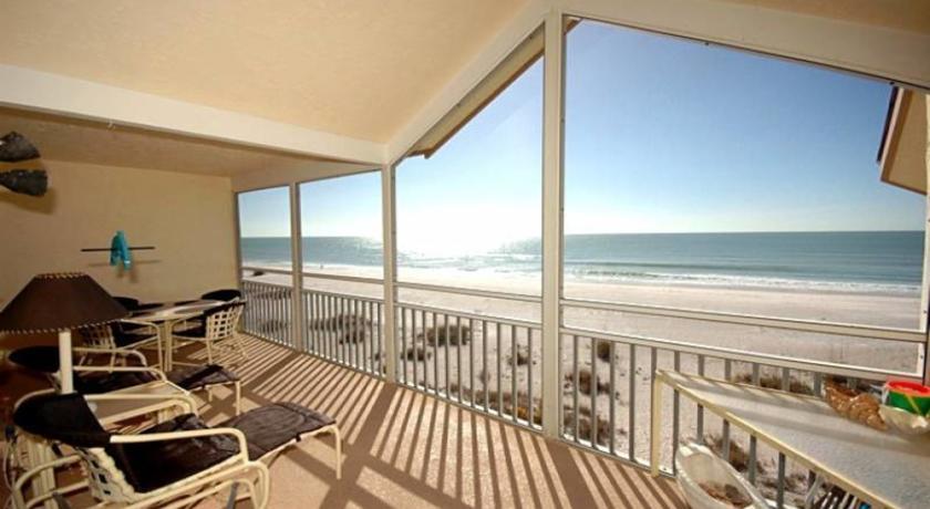 Апартаменты RedAwning Gulf Shores Unit 203