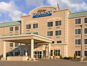 Отель Baymont Inn & Suites Grand Rapids 