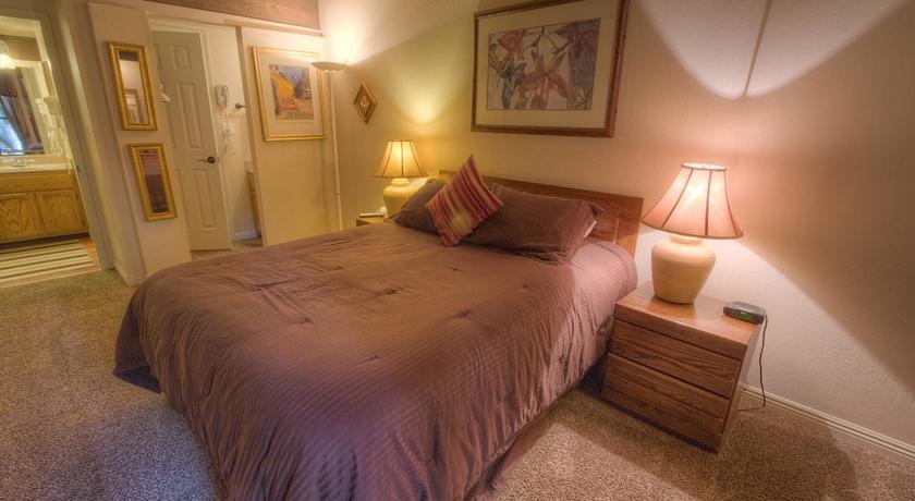 Апартаменты RedAwning Lake Tahoe Boulevard Apartment