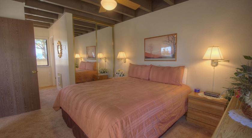 Апартаменты RedAwning Holly Lane Apartment 1