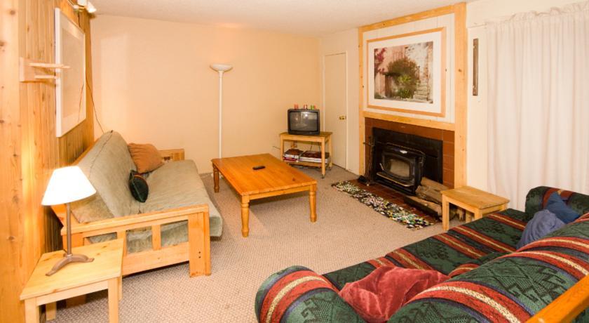 Апартаменты RedAwning Lake Mary Road Apartment 1