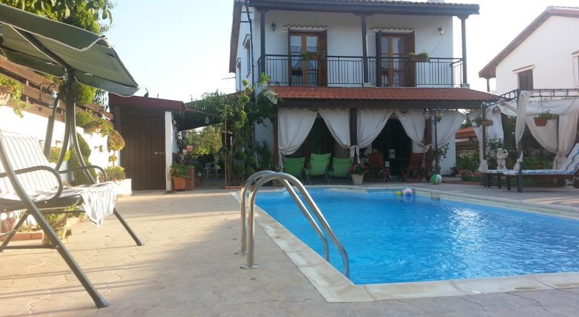 Вилла Lofou Luxury Villa