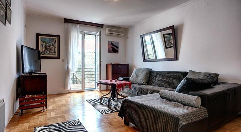Apartment Jelena