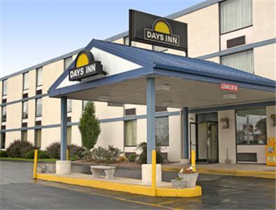 Отель Days Inn Chambersburg