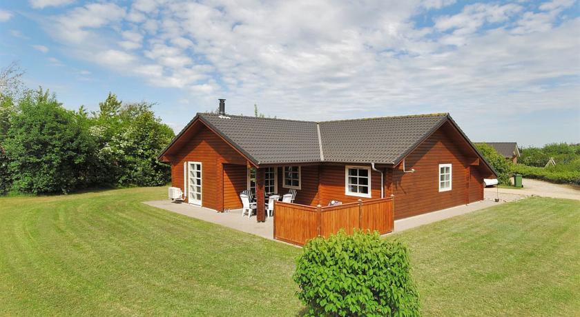 Апартаменты Holiday home Blåbærvej F- 530
