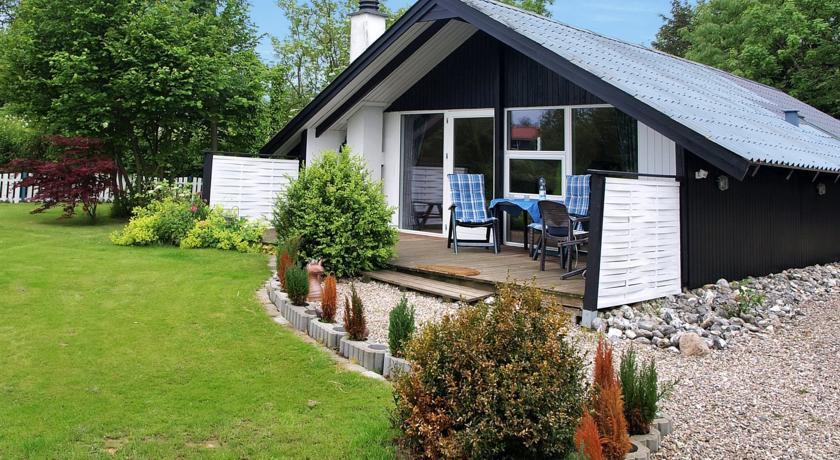 Апартаменты Holiday home Bredmaj H- 660