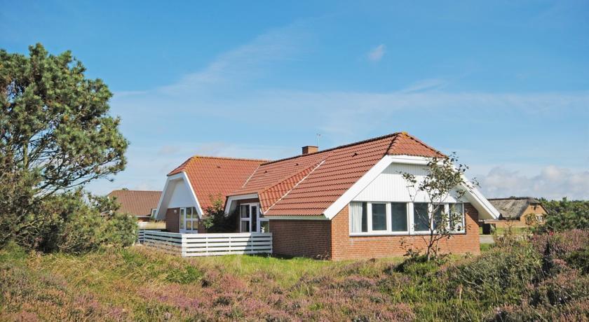 Апартаменты Holiday home Brunbjergvej C- 703