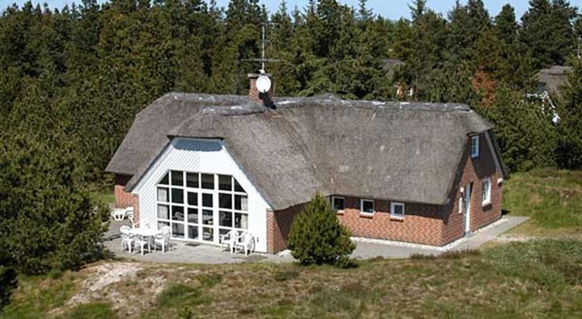 Апартаменты Holiday home Bugten D- 728