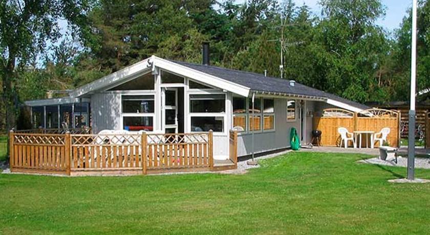 Апартаменты Holiday home Bugten E- 729