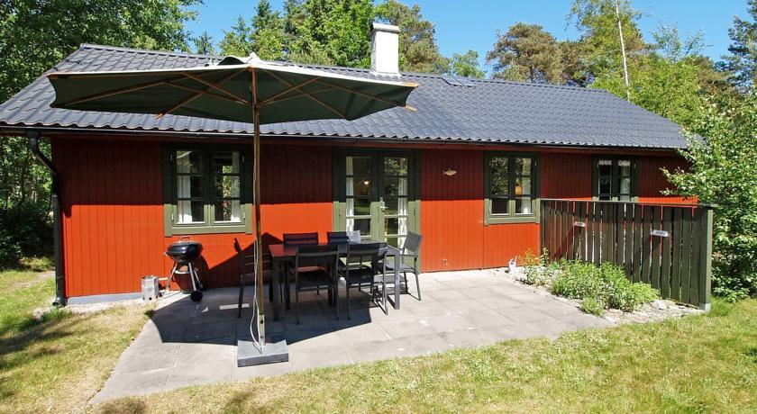 Апартаменты Holiday home Dueodde D- 872