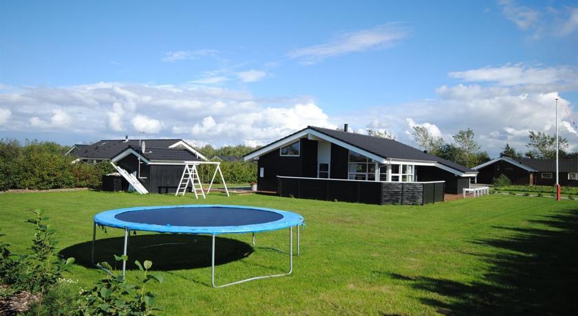 Апартаменты Holiday home Duevænget F- 898