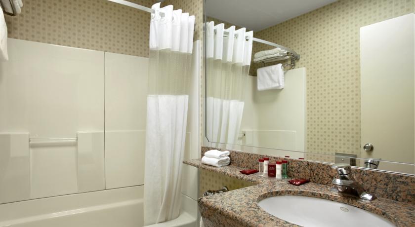 Ramada Bronx