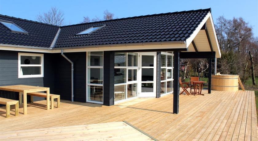 Апартаменты Holiday home Ellavej E- 985