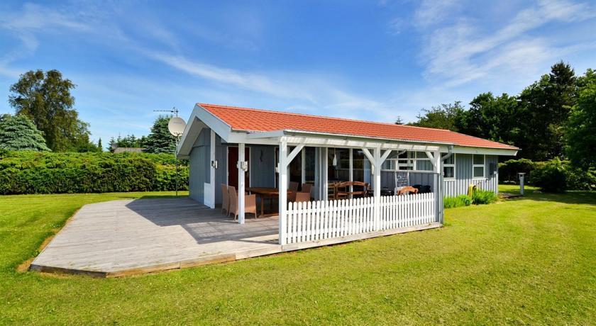 Апартаменты Holiday home Engparken C- 1039