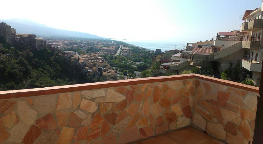 Апартаменты Scalea Panoramic Apartments
