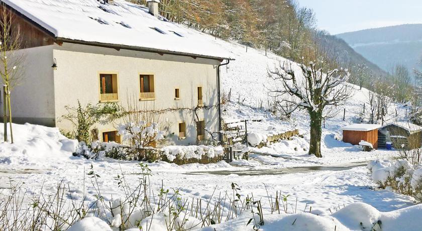 Апартаменты Two-Bedroom Apartment La Combe