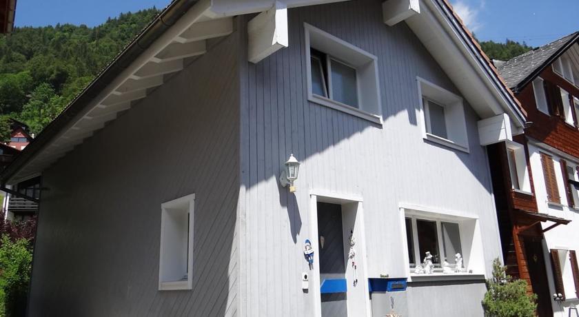Three-Bedroom Apartment in Engelberg 4