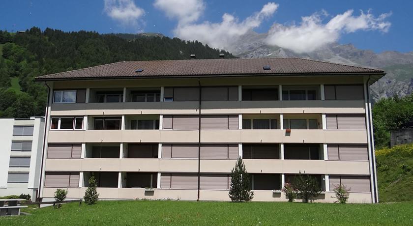 One-Bedroom Apartment in Engelberg 9