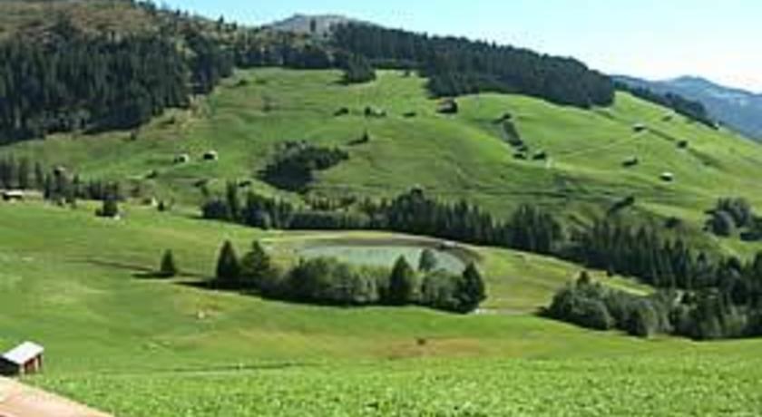 Апартаменты Maiensäss Chalet Canischauna