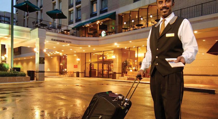 Отель Crowne Plaza Washington National Airport