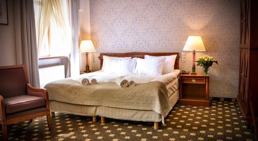 Отель Komoda Club Residence