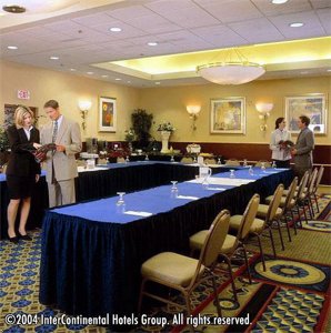 Отель Holiday Inn Pittsburgh-International Airport