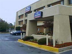 Отель Howard Johnson Express ATL Airport 