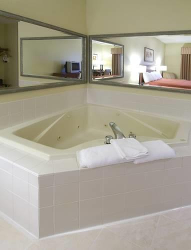Отель Country Inn & Suites Decatur