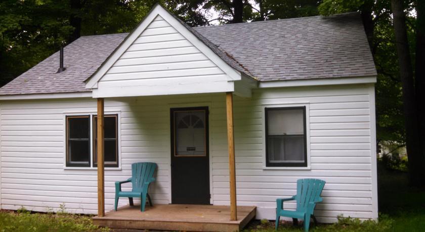 Отель Arrow Park Lake & Lodge Bungalow