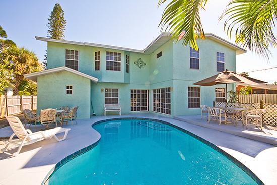 Апартаменты Rialto Mansion by Vacation Rental Pros