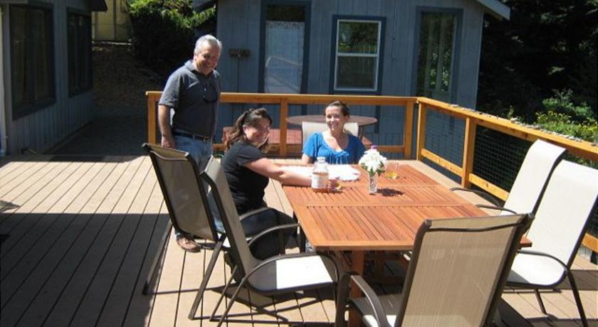 Апартаменты RedAwning Paloma Creek Lodge @ the Beach