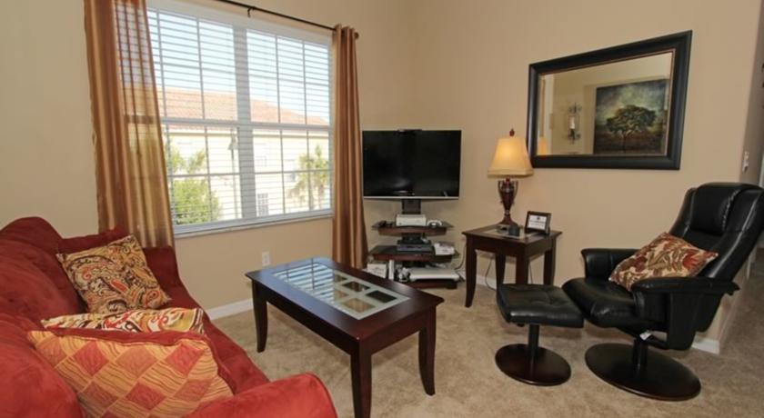 RedAwning Oakwater Drive Apartment 3