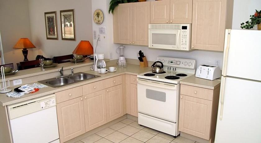 RedAwning Silver Palm Drive Apartment 3
