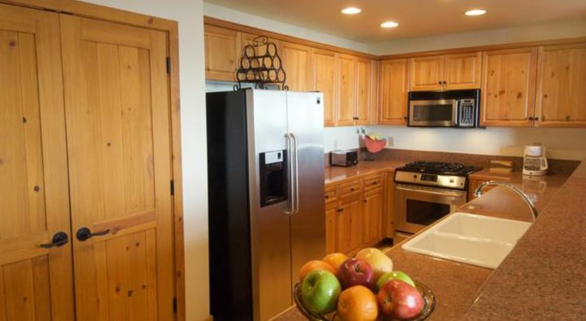 Апартаменты RedAwning Bear Creek Lodge 310