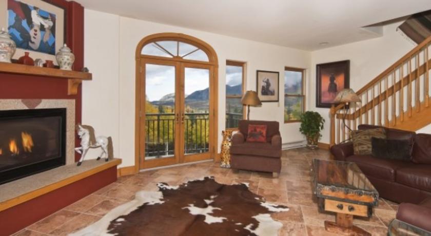 Апартаменты RedAwning Bear Creek Lodge 410A