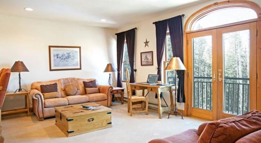 Апартаменты RedAwning Bear Creek Lodge 209