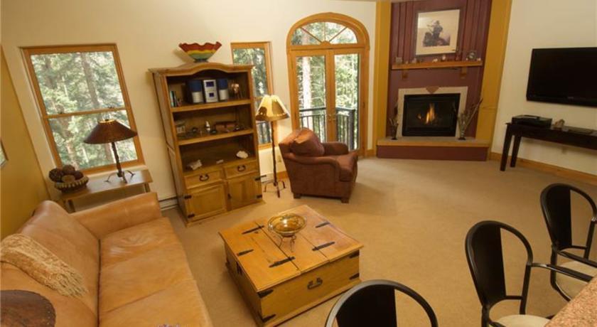Апартаменты RedAwning Bear Creek Lodge 205