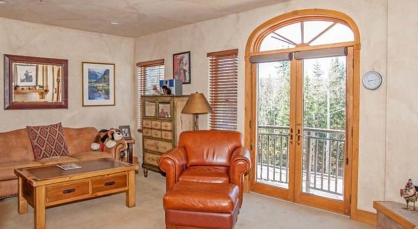 Апартаменты RedAwning Bear Creek Lodge 211