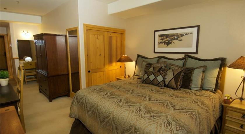 Апартаменты RedAwning Bear Creek Lodge 305C