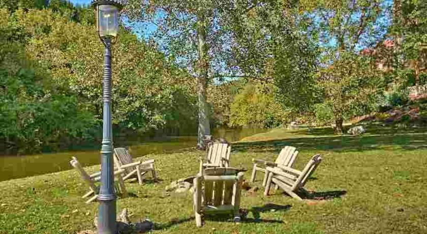Апартаменты RedAwning Someplace Else 2