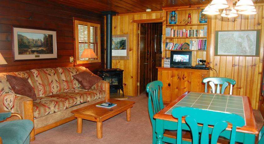Апартаменты RedAwning Cabin #38 The Mini Cabin